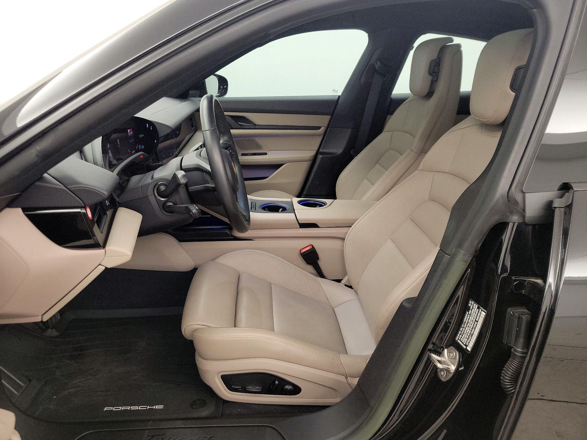 Thumbnail: 2022 Porsche Taycan - 11