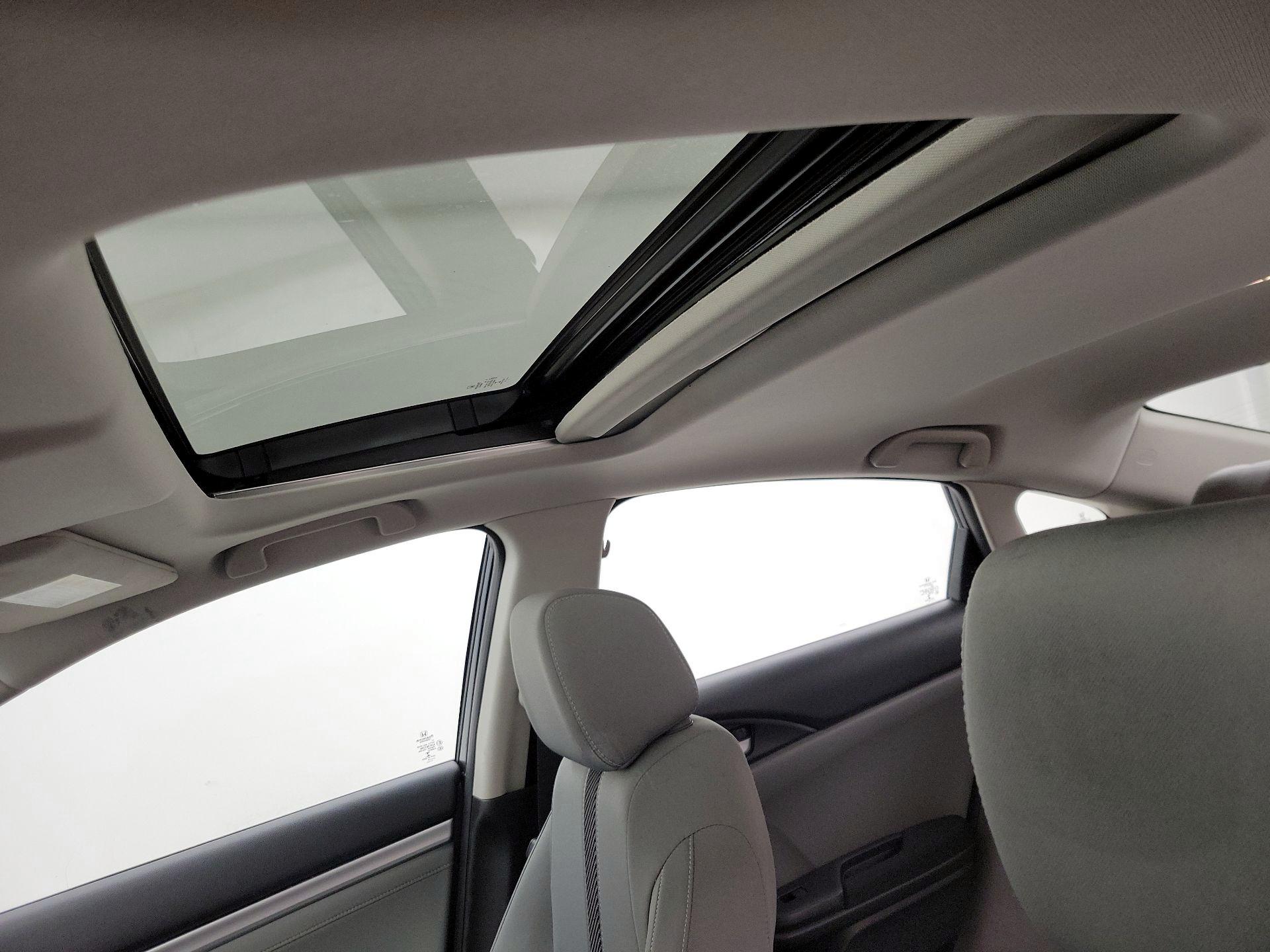 Thumbnail: 2016 Honda Civic - 19