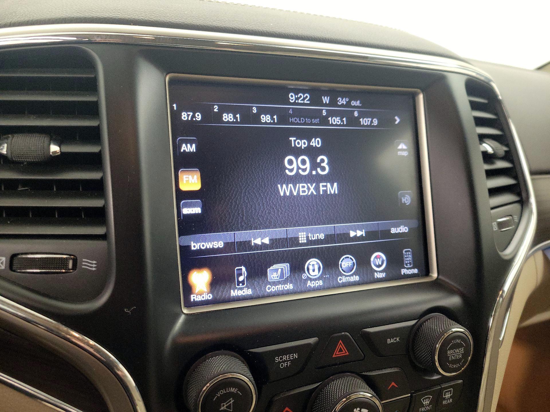 Thumbnail: 2014 Jeep Grand Cherokee - 16