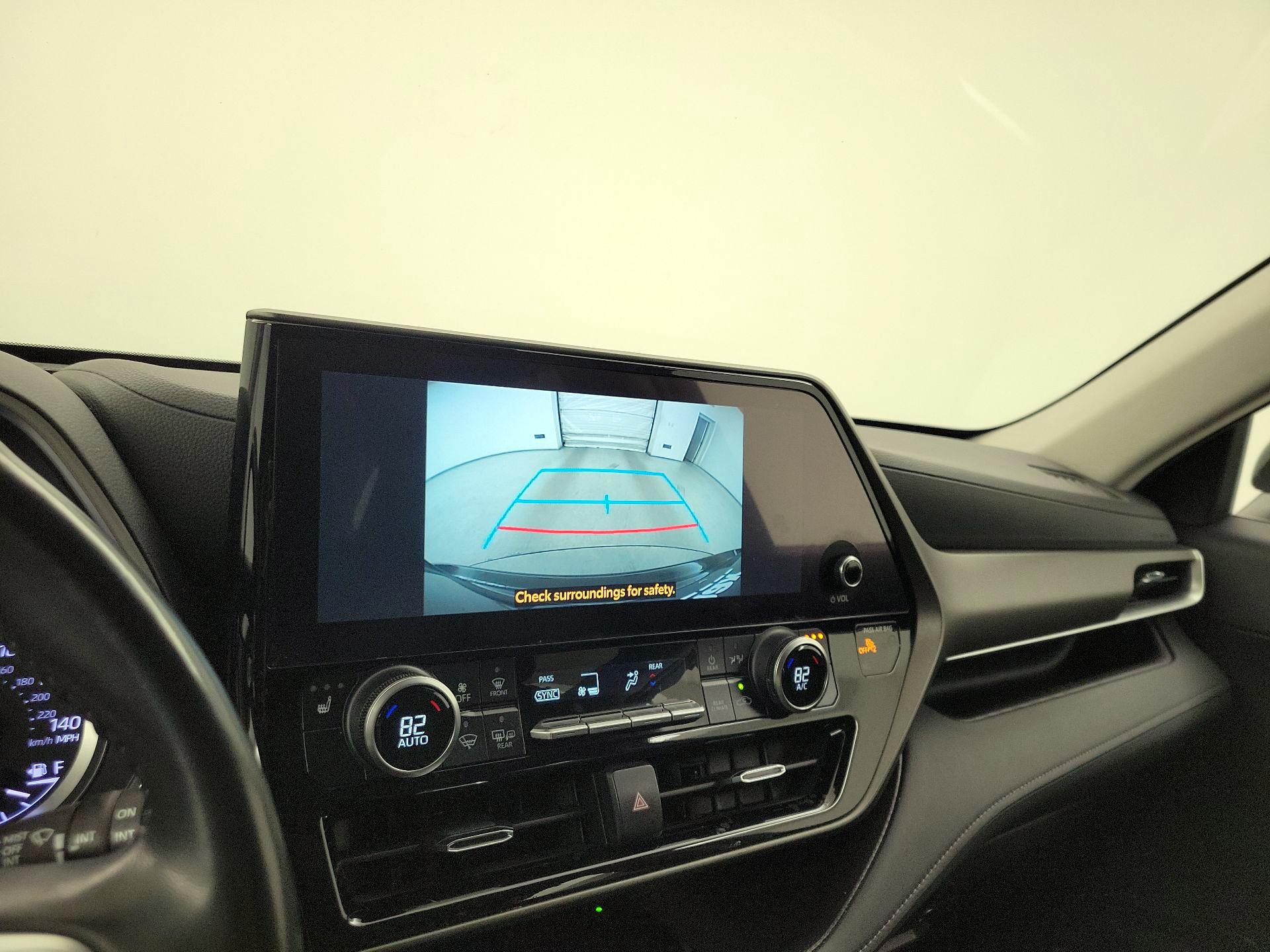 Thumbnail: 2024 Toyota Highlander - 14