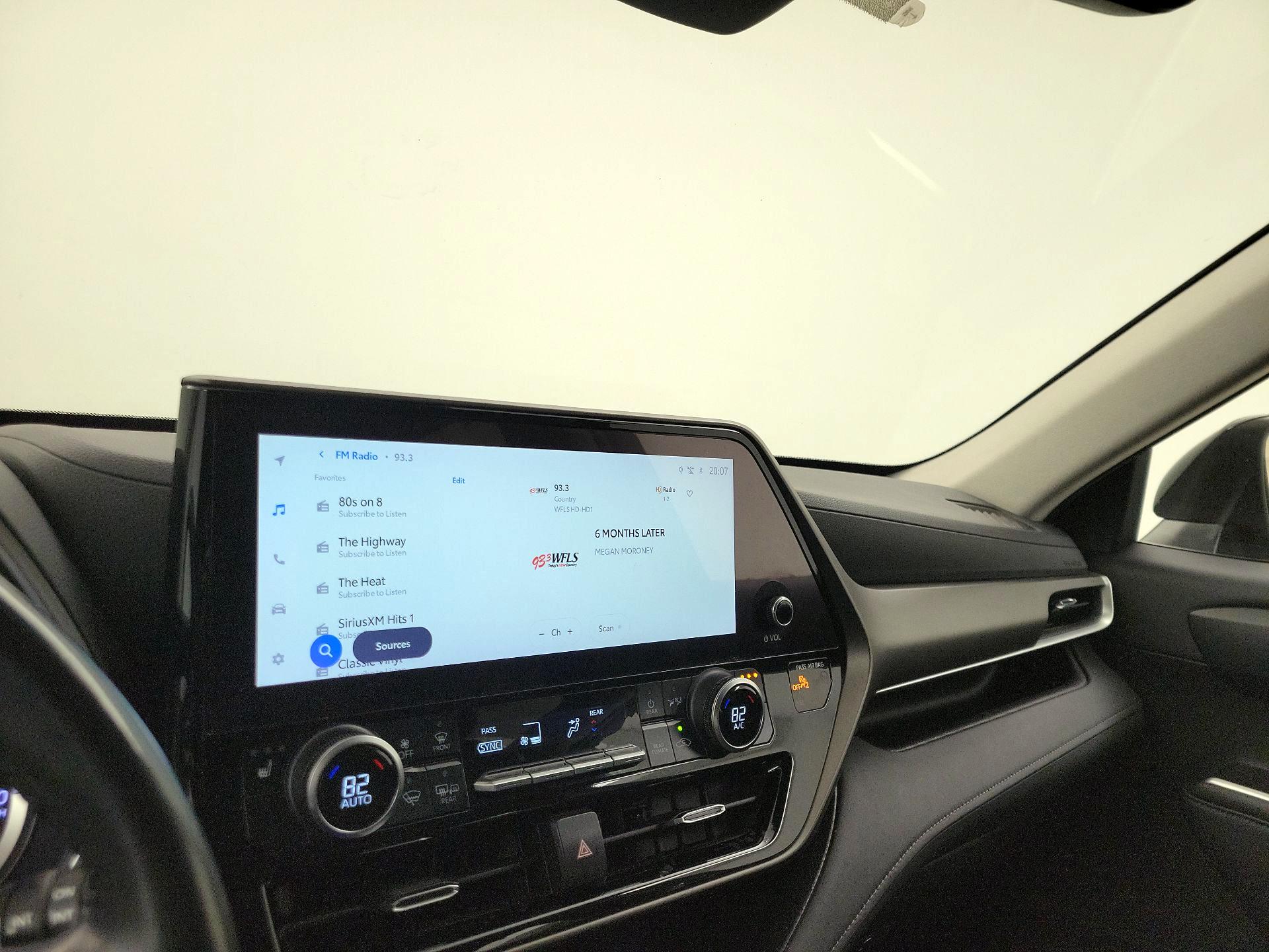 Thumbnail: 2024 Toyota Highlander - 15