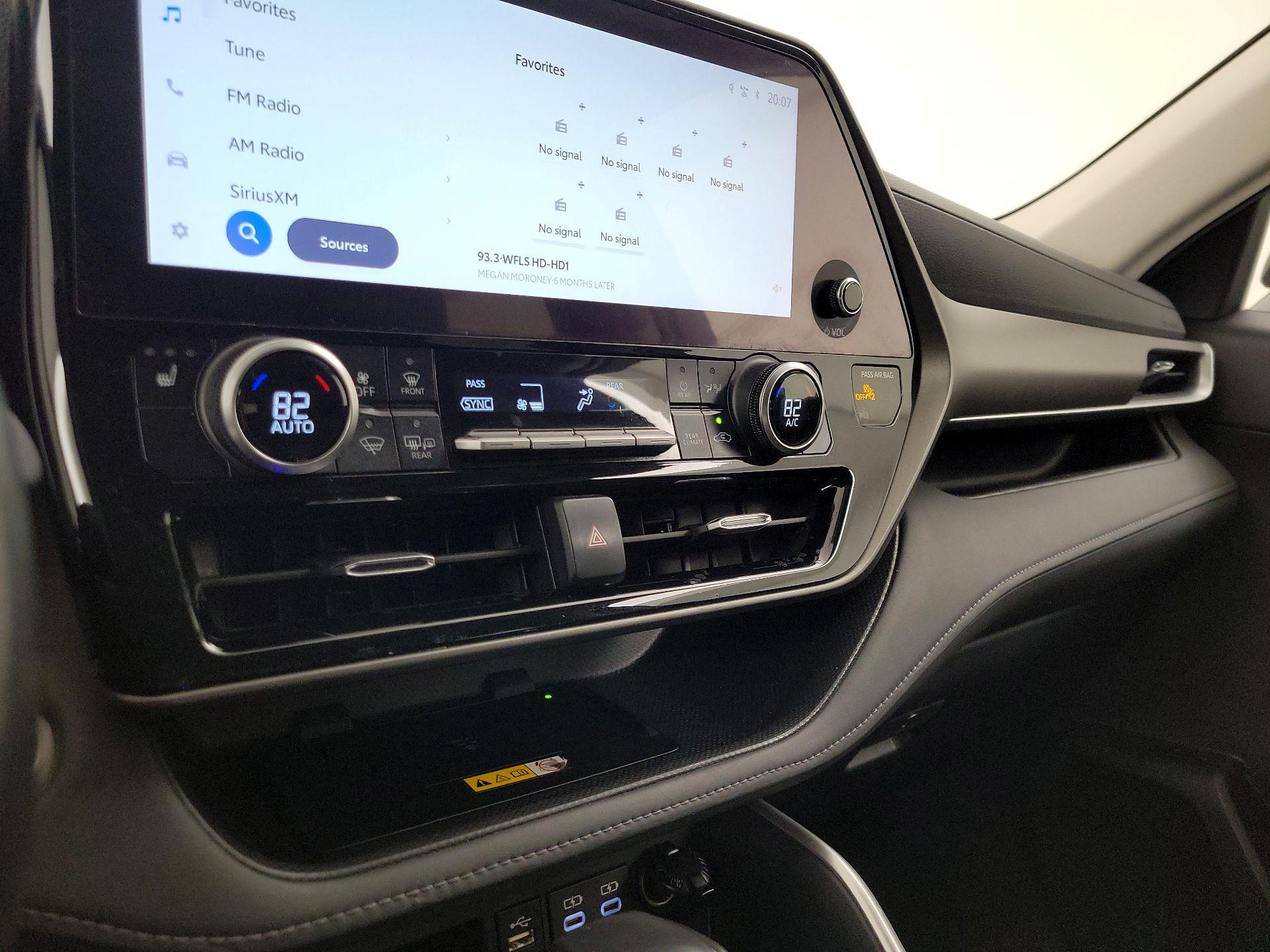 Thumbnail: 2024 Toyota Highlander - 16