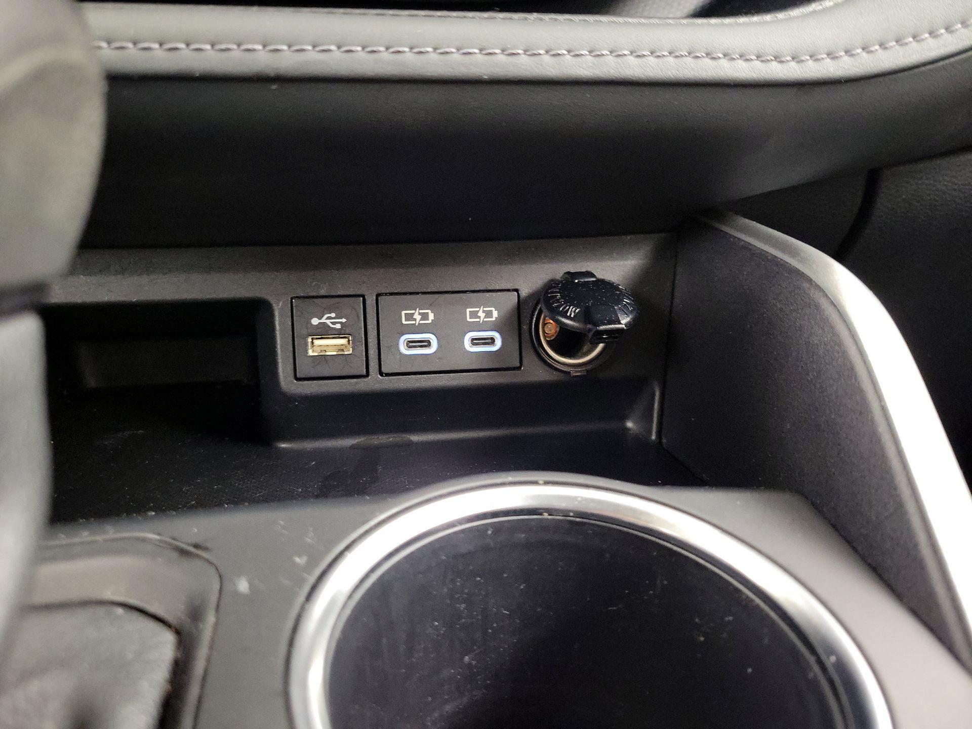 Thumbnail: 2024 Toyota Highlander - 18