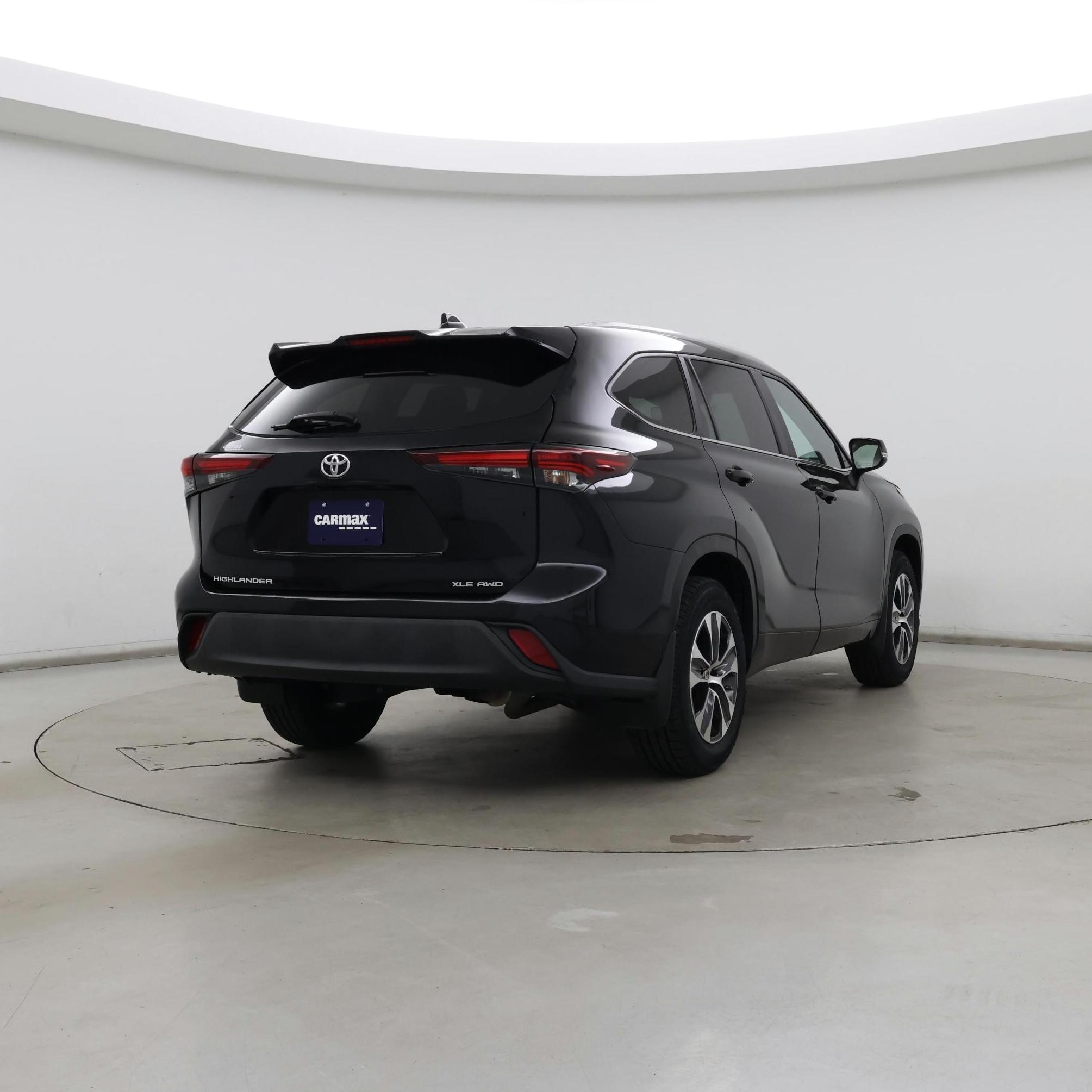 Thumbnail: 2024 Toyota Highlander - 8