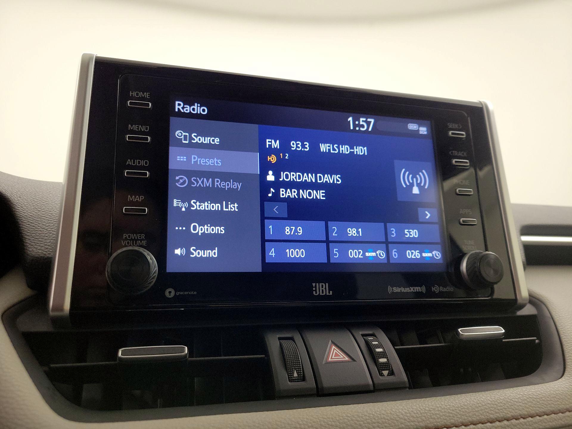 Thumbnail: 2021 Toyota RAV4 - 15