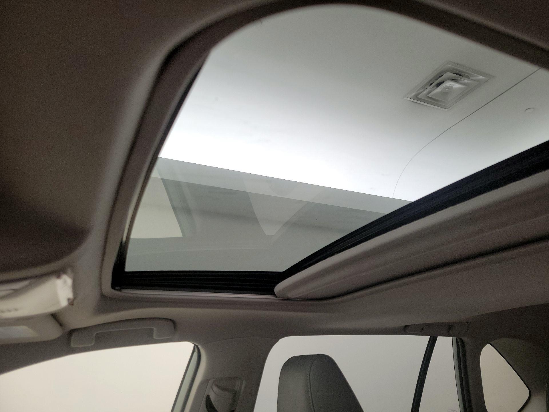 Thumbnail: 2021 Toyota RAV4 - 19