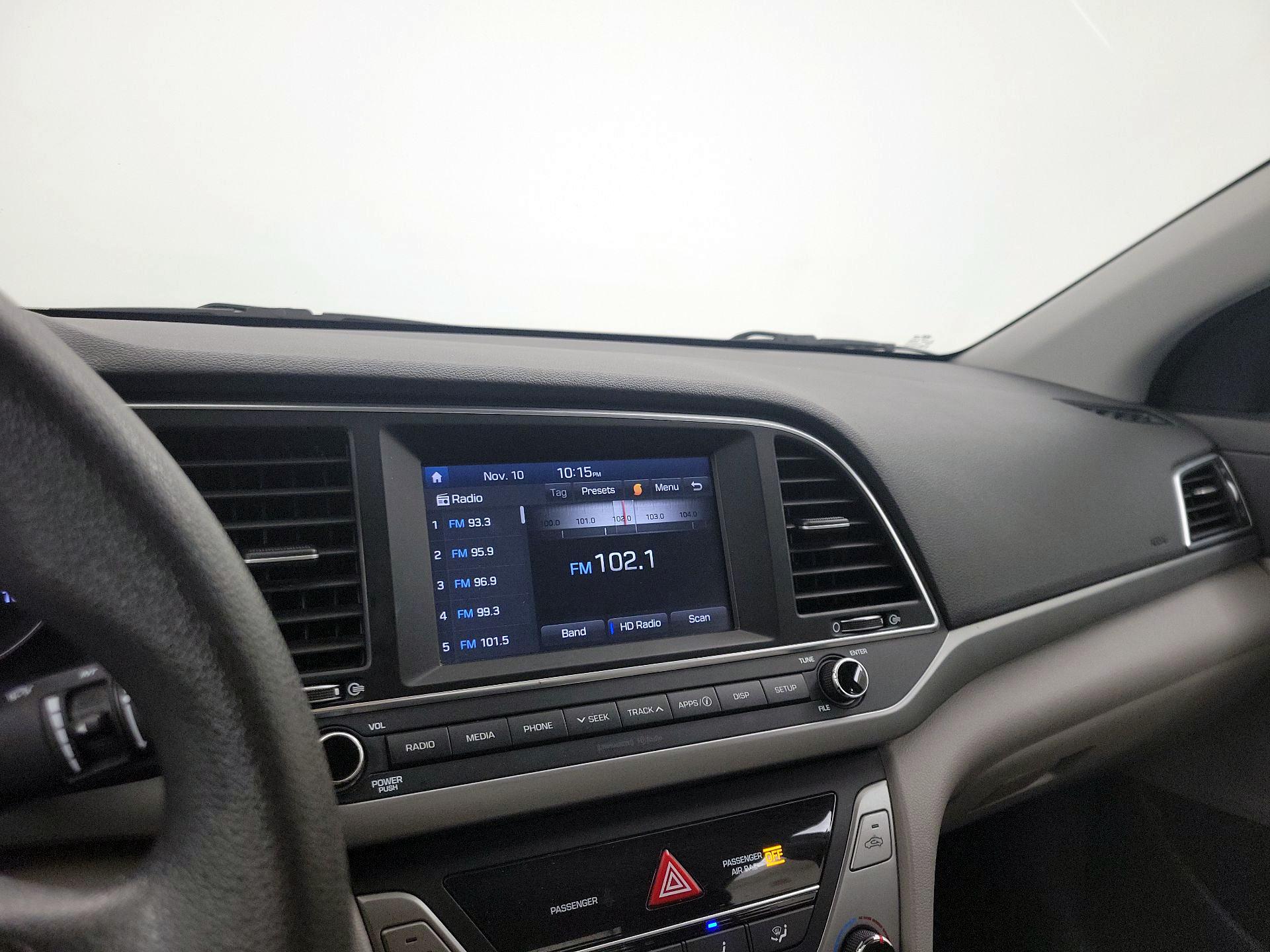 Thumbnail: 2017 Hyundai Elantra - 15