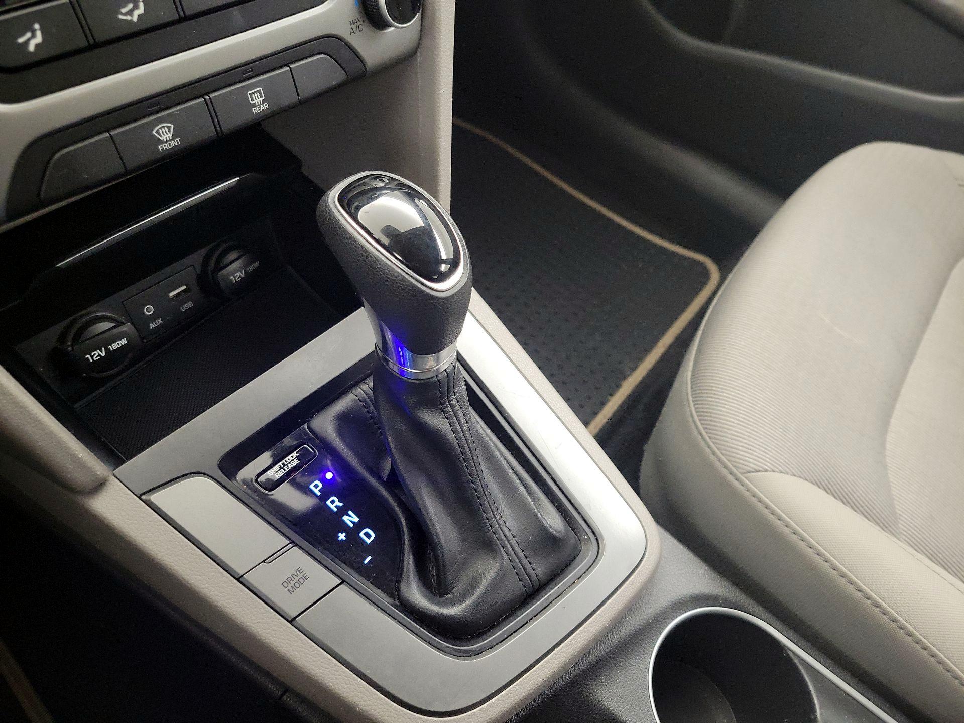 Thumbnail: 2017 Hyundai Elantra - 17