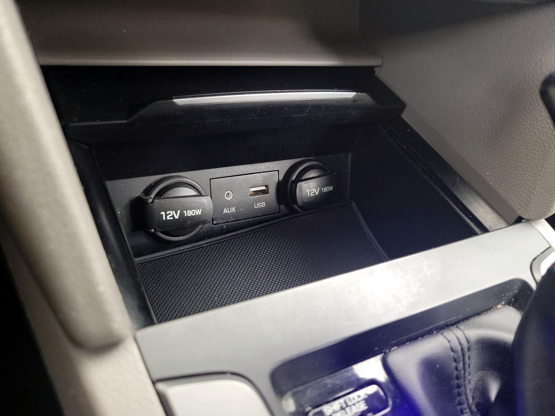 Thumbnail: 2017 Hyundai Elantra - 18