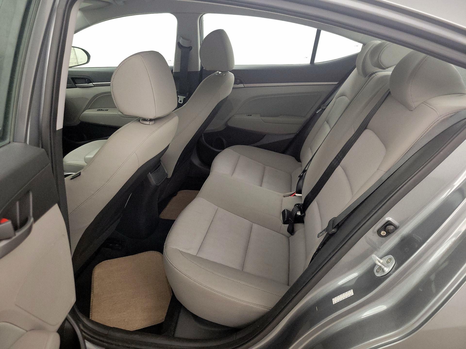 Thumbnail: 2017 Hyundai Elantra - 19