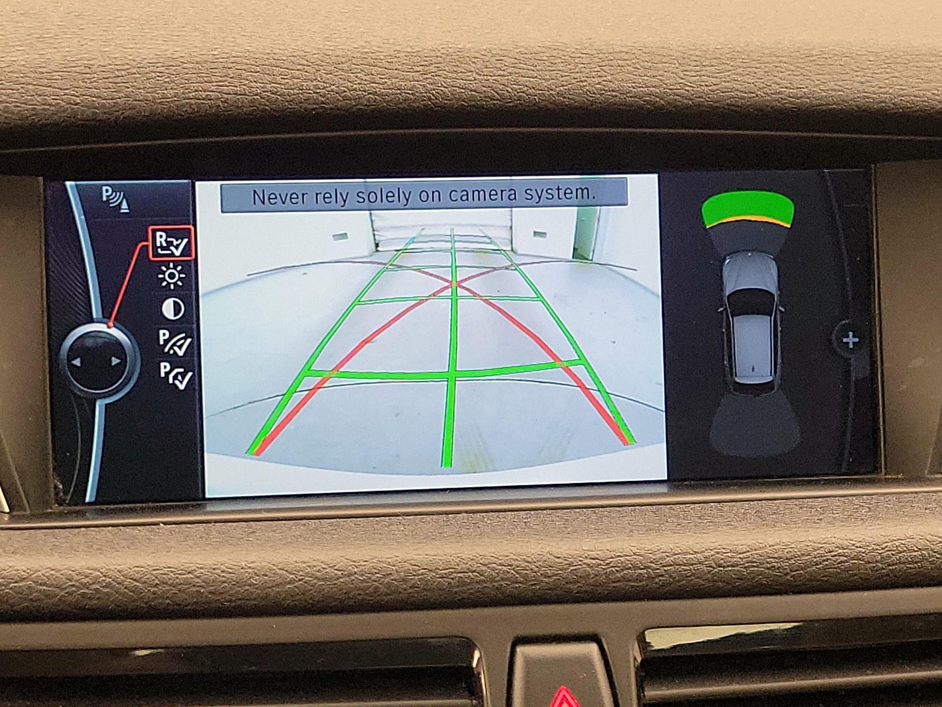 Thumbnail: 2015 BMW X1 - 15