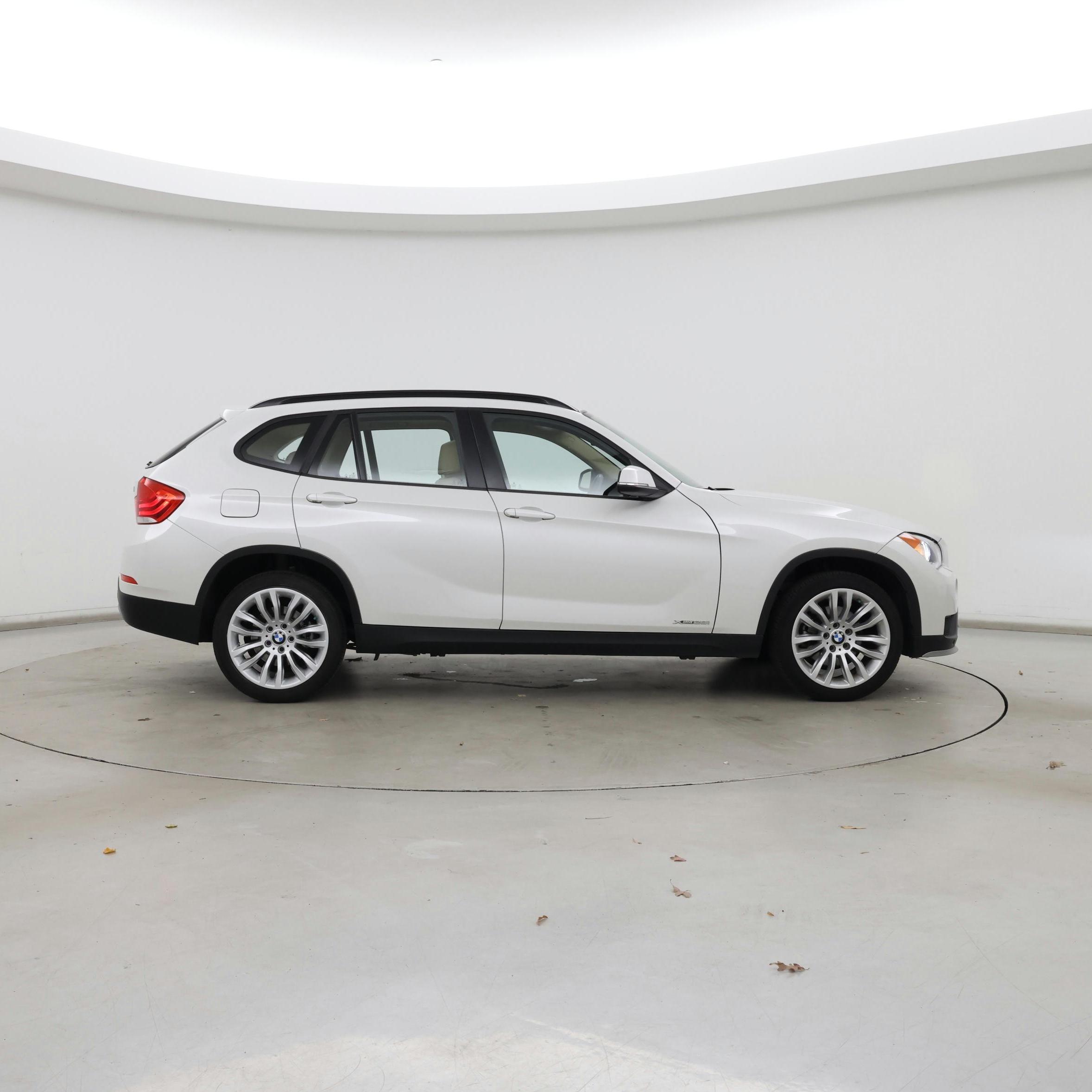 Thumbnail: 2015 BMW X1 - 7