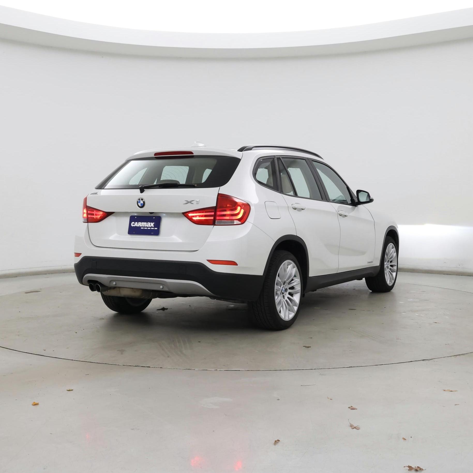 Thumbnail: 2015 BMW X1 - 8