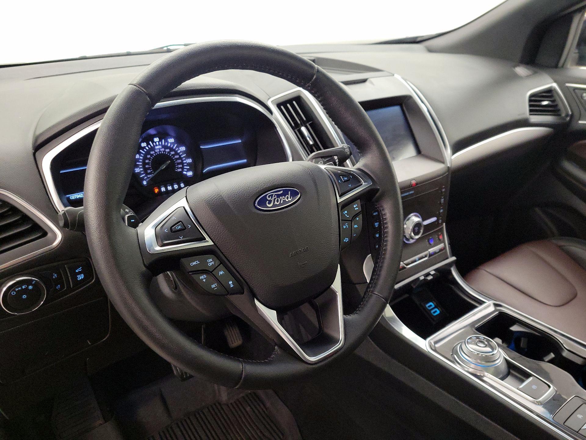 Thumbnail: 2020 Ford Edge - 9
