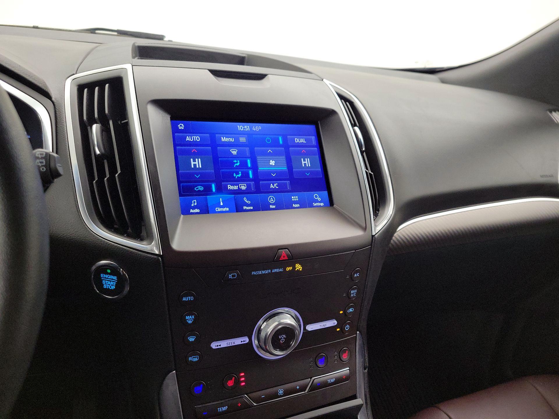 Thumbnail: 2020 Ford Edge - 17