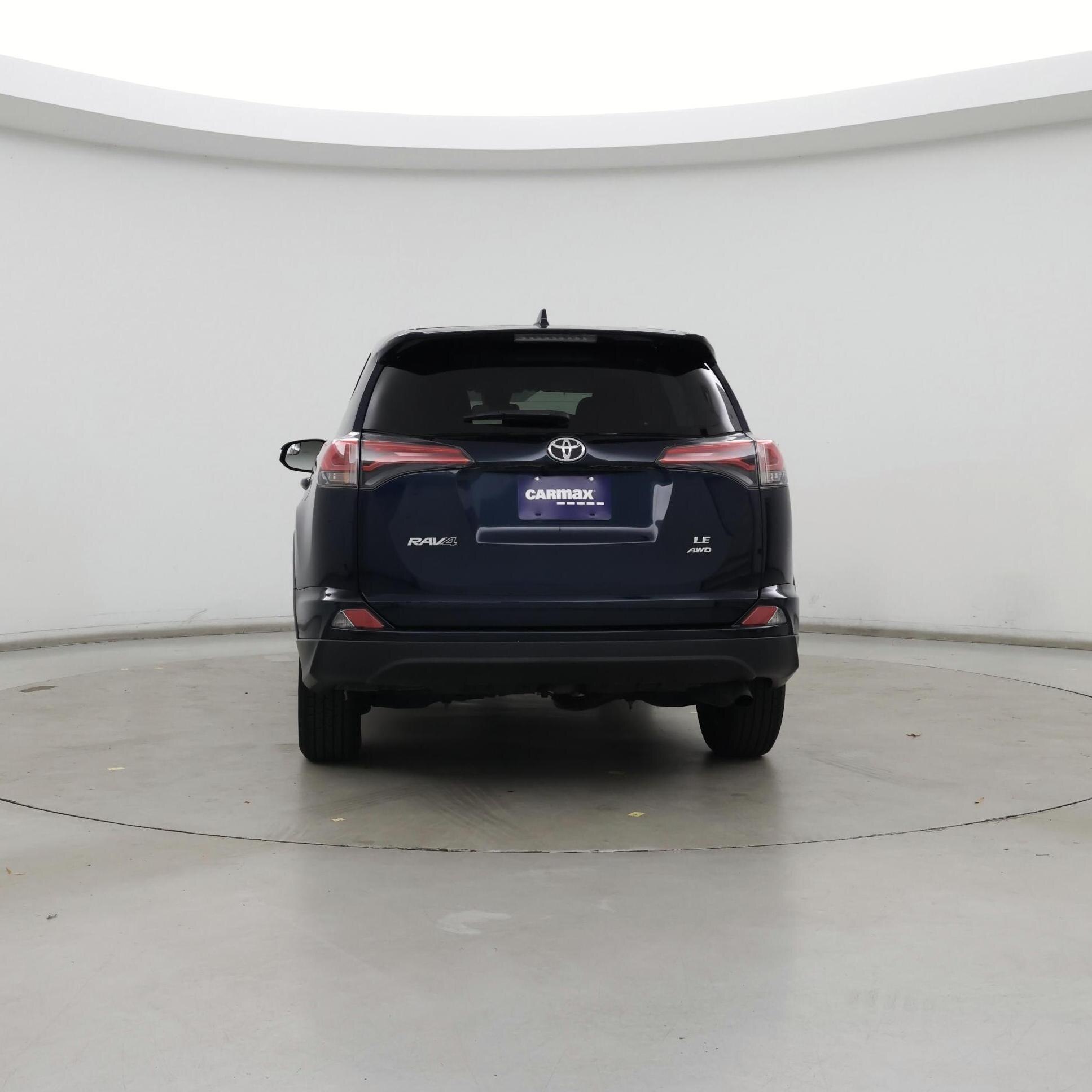 Thumbnail: 2017 Toyota RAV4 - 6