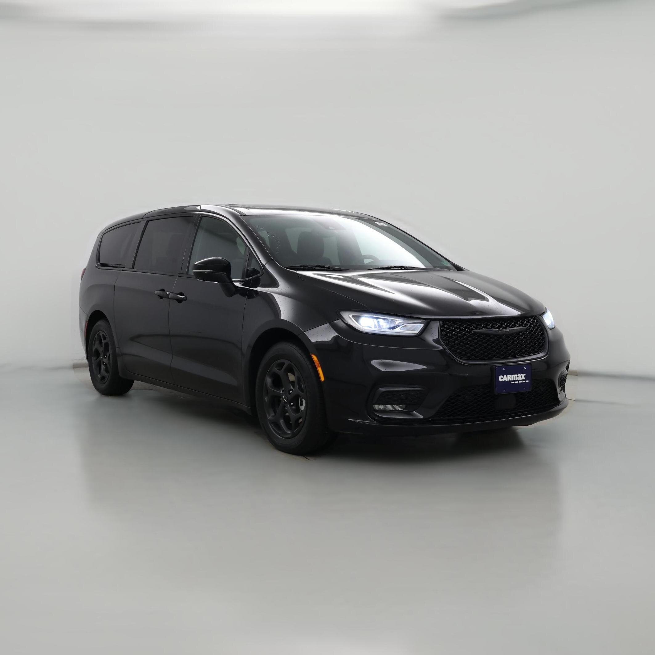 Thumbnail: 2023 Chrysler Pacifica - 1