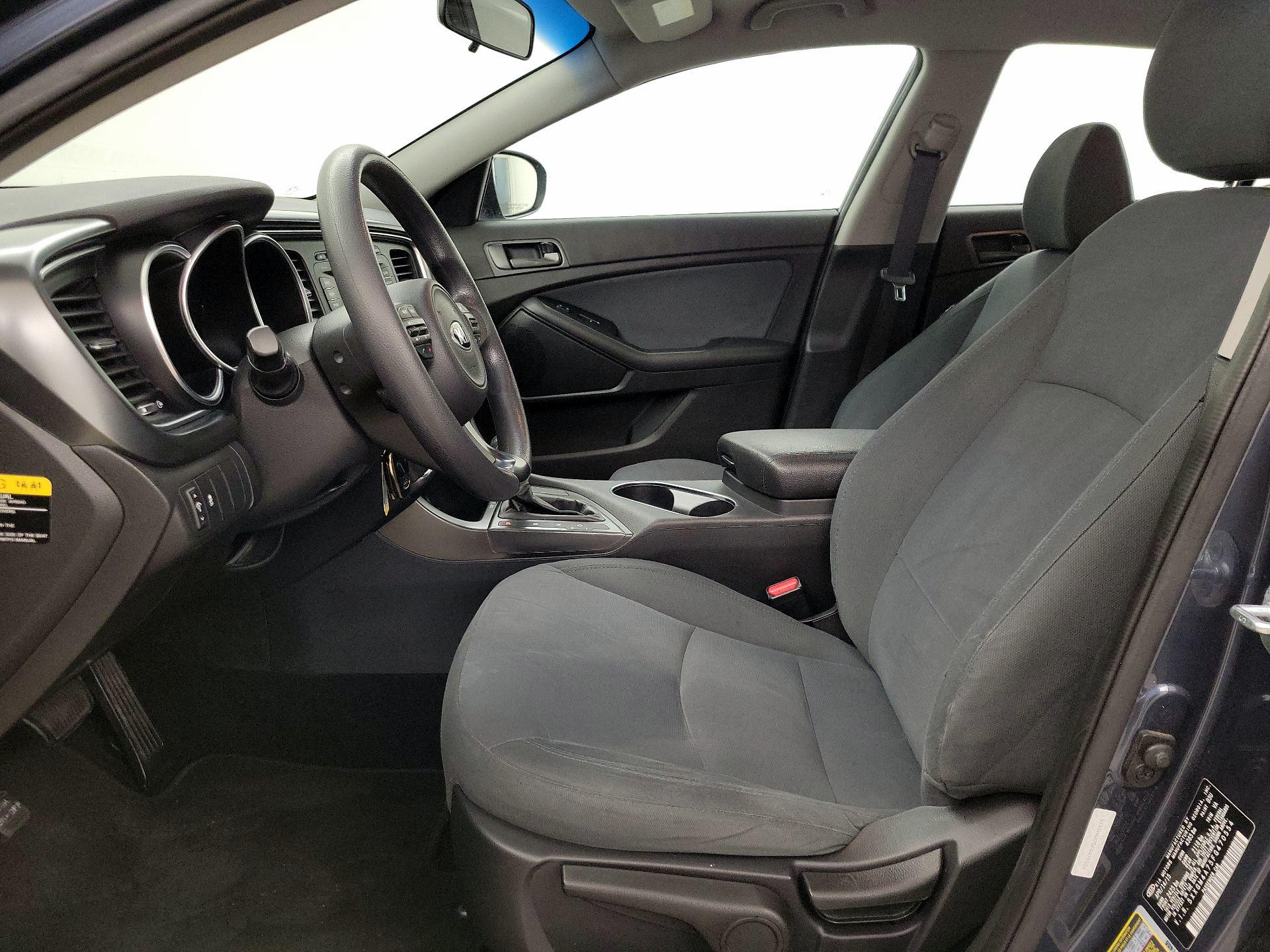 Thumbnail: 2015 Kia Optima - 11