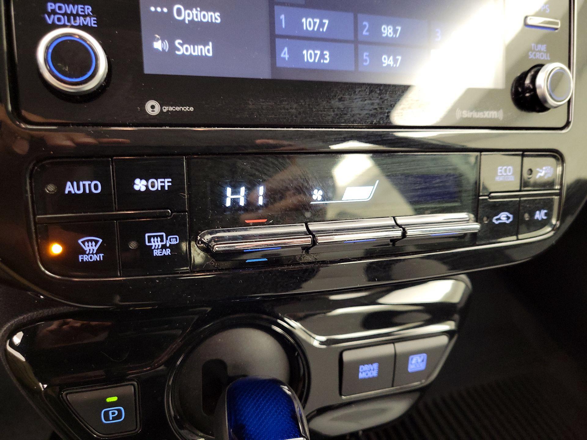 Thumbnail: 2022 Toyota Prius - 16