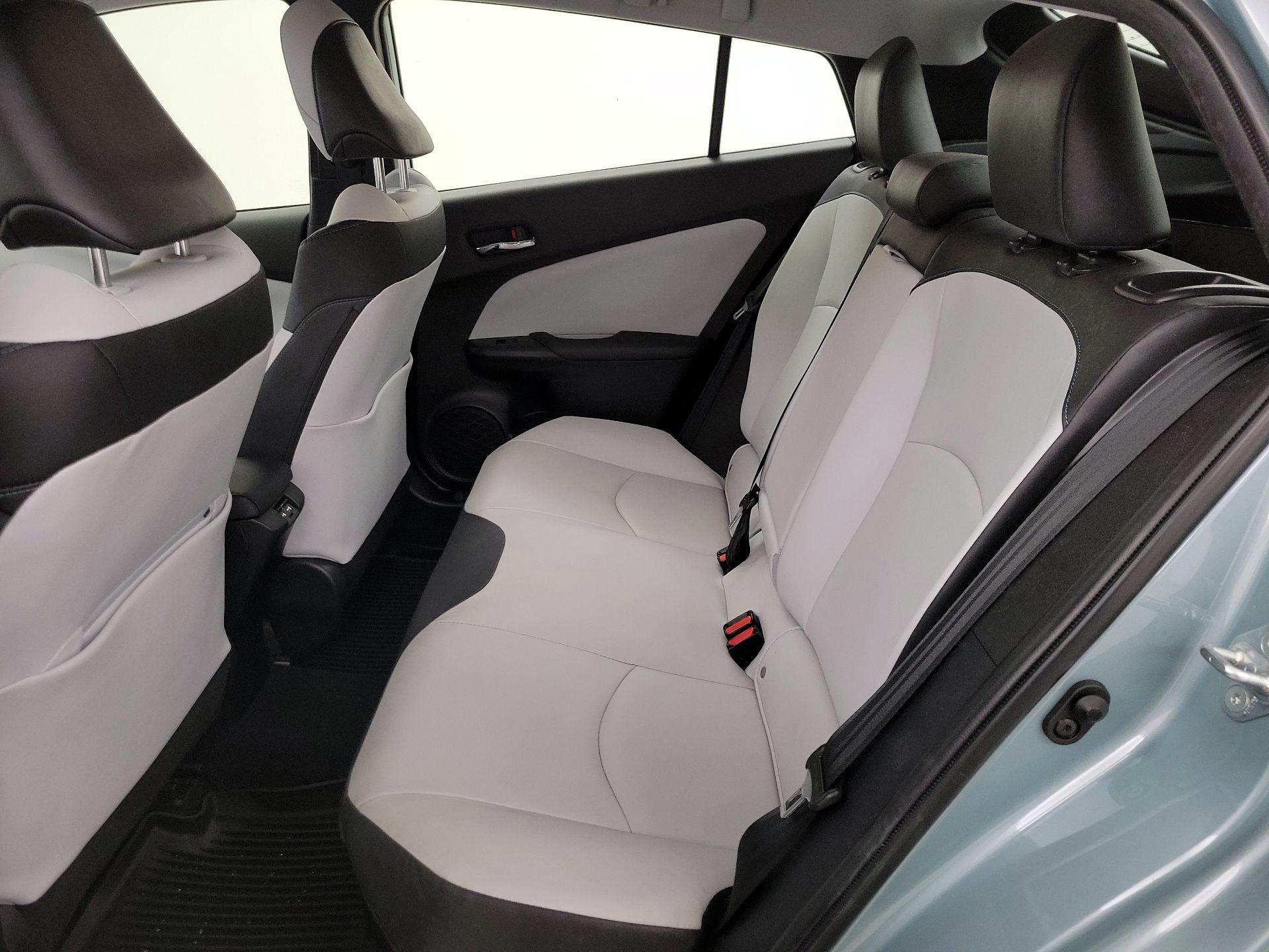 Thumbnail: 2022 Toyota Prius - 19