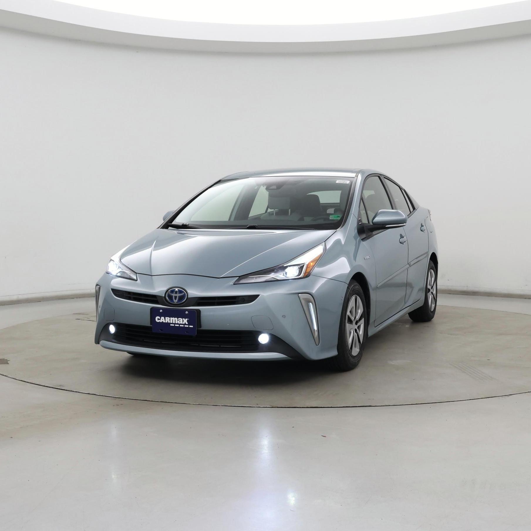 Thumbnail: 2022 Toyota Prius - 4