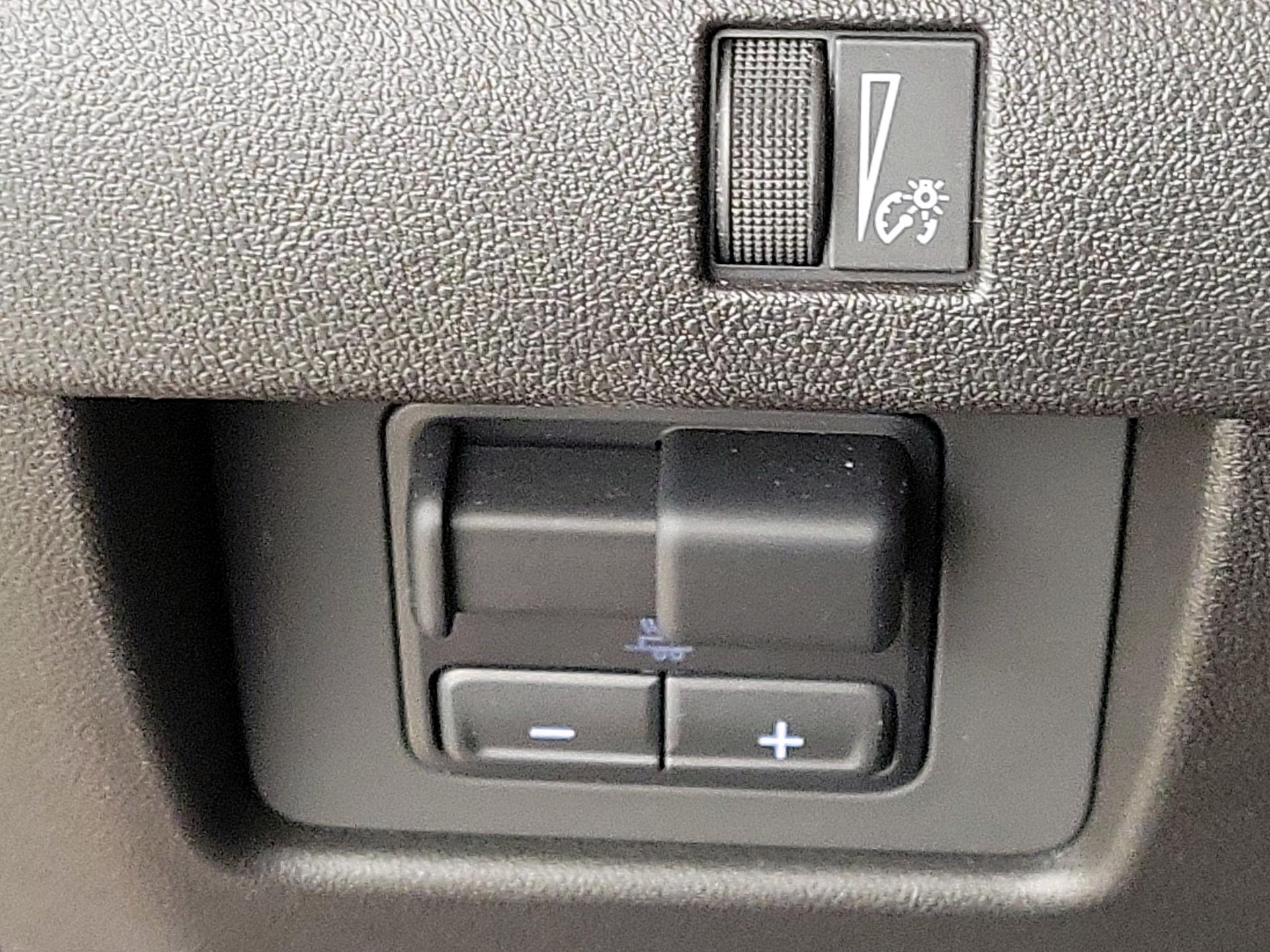 Thumbnail: 2024 GMC Canyon - 13