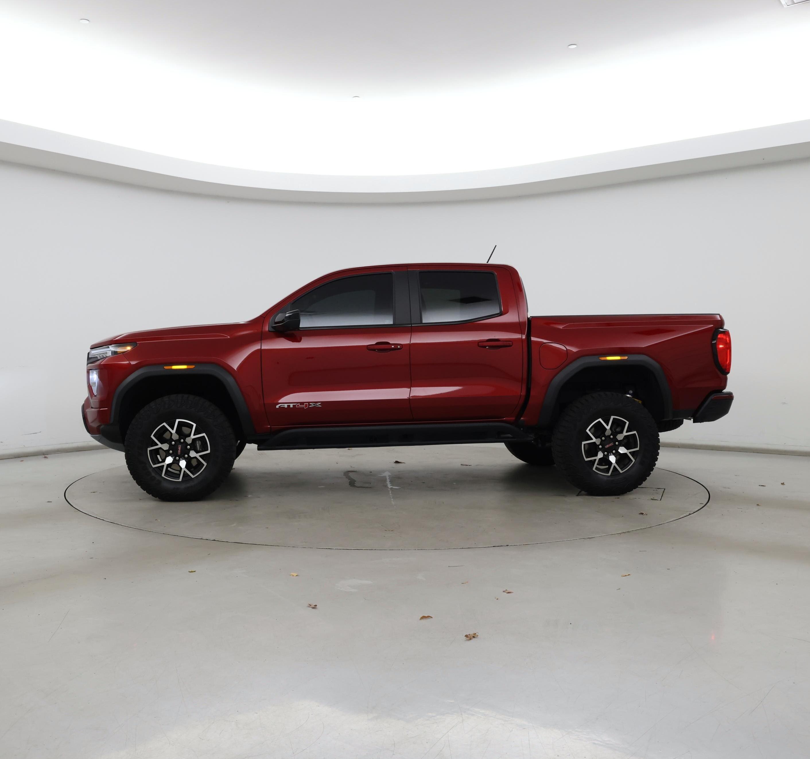 Thumbnail: 2024 GMC Canyon - 3