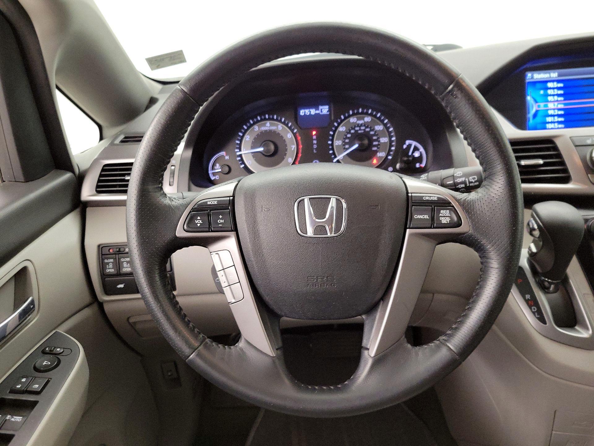 Thumbnail: 2017 Honda Odyssey - 10