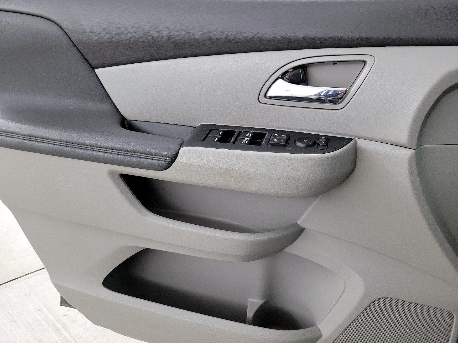 Thumbnail: 2017 Honda Odyssey - 12