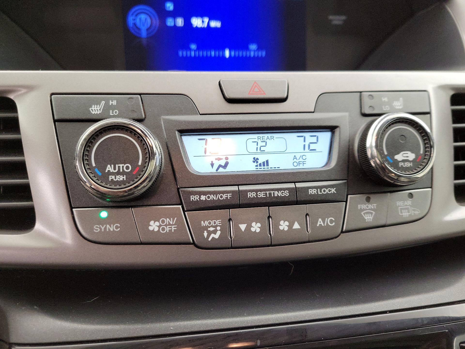 Thumbnail: 2017 Honda Odyssey - 16