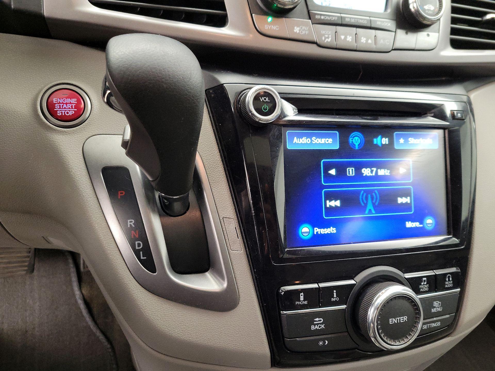 Thumbnail: 2017 Honda Odyssey - 17