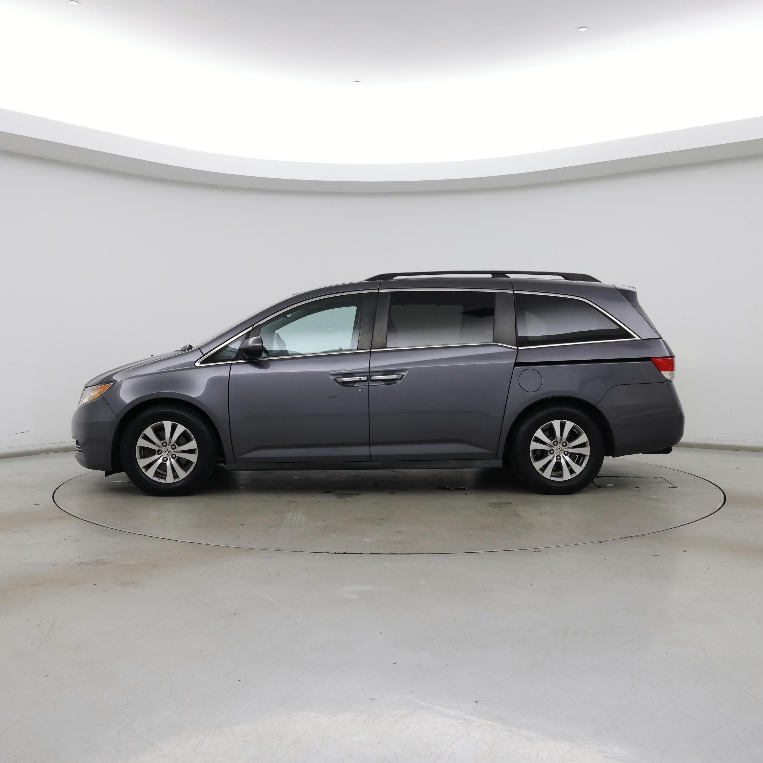 Thumbnail: 2017 Honda Odyssey - 3