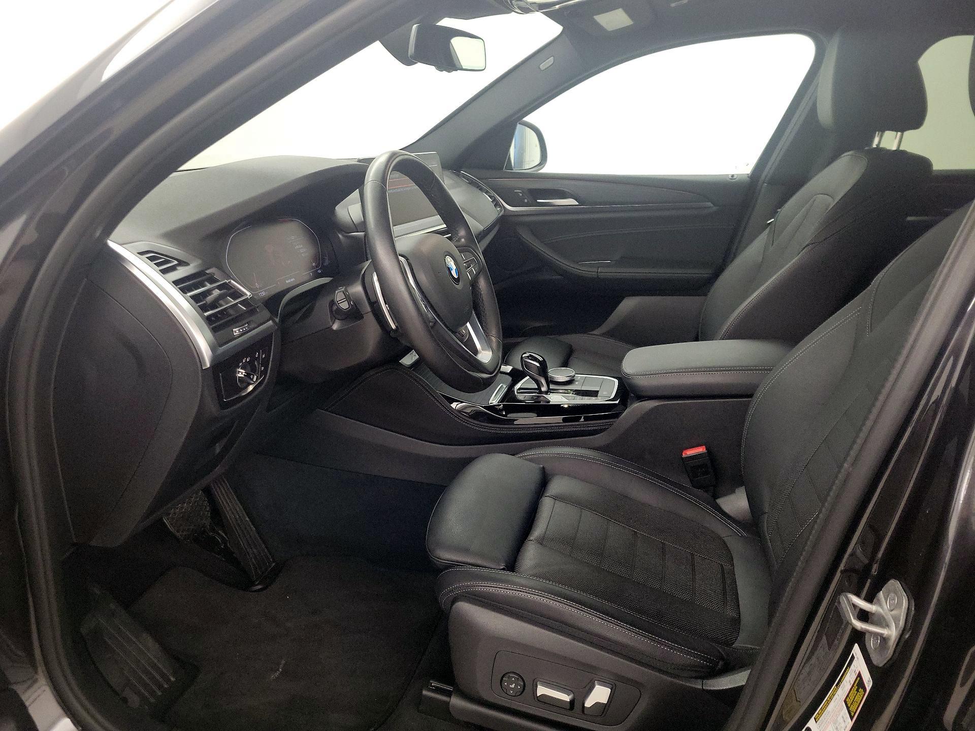 Thumbnail: 2022 BMW X4 - 11