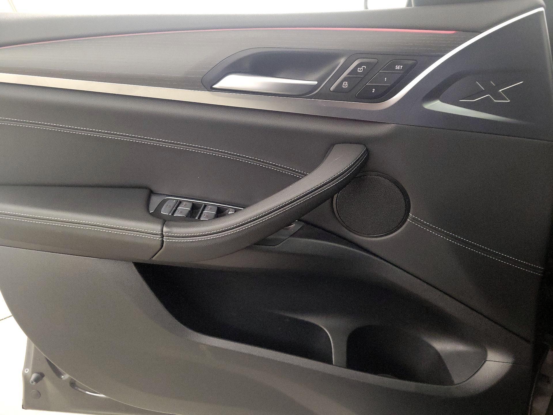 Thumbnail: 2022 BMW X4 - 12