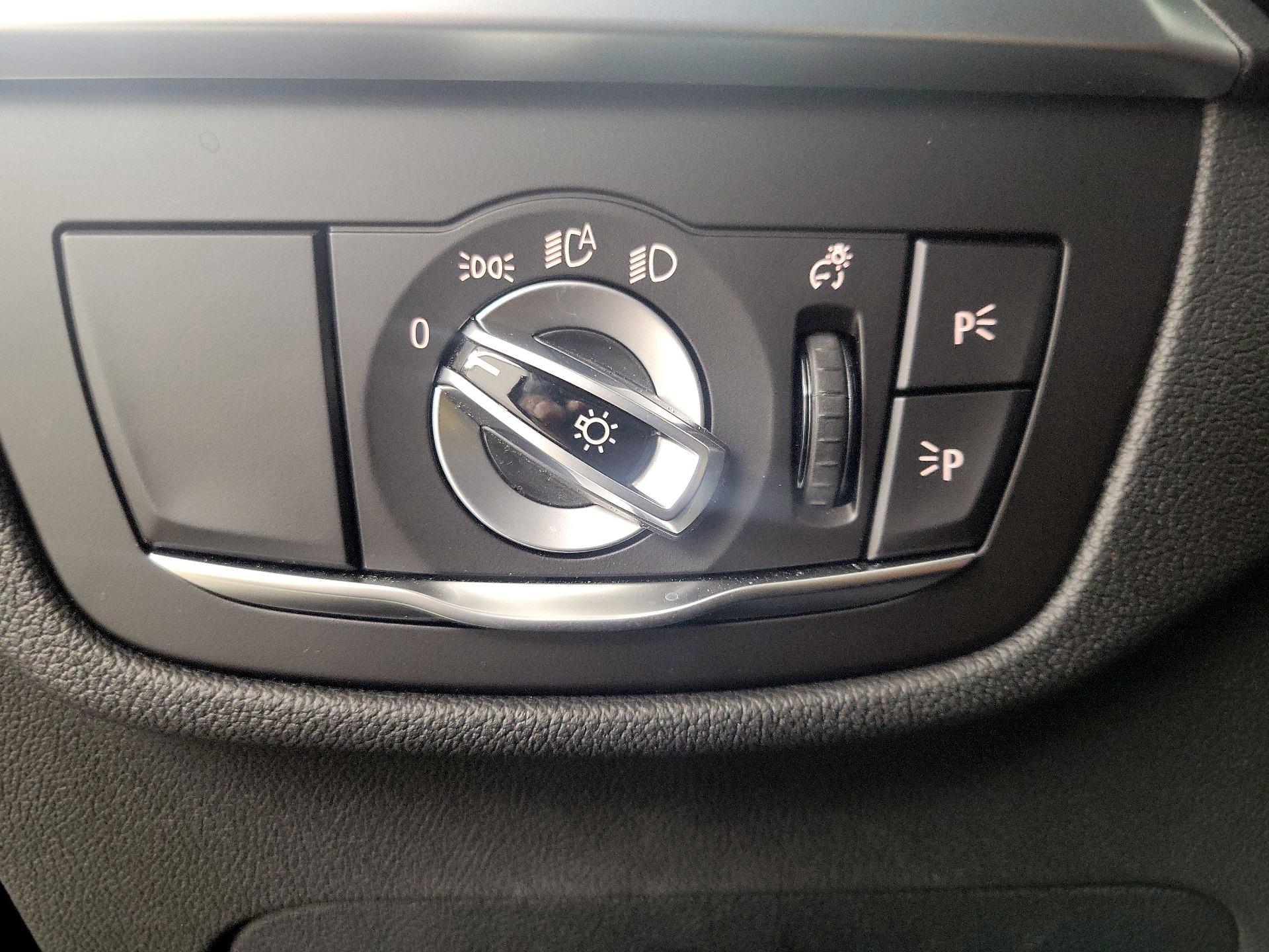 Thumbnail: 2022 BMW X4 - 13