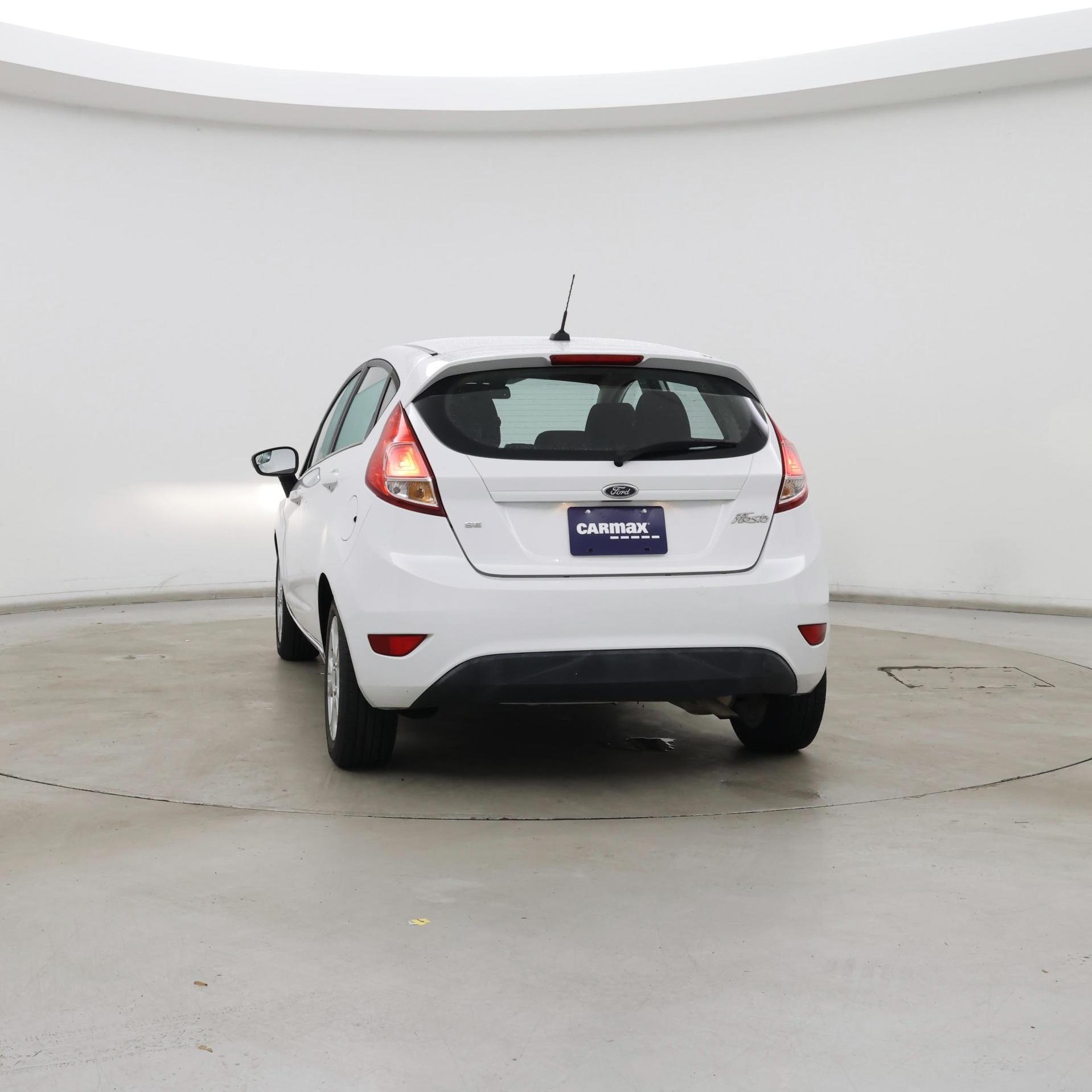 Thumbnail: 2016 Ford Fiesta - 6