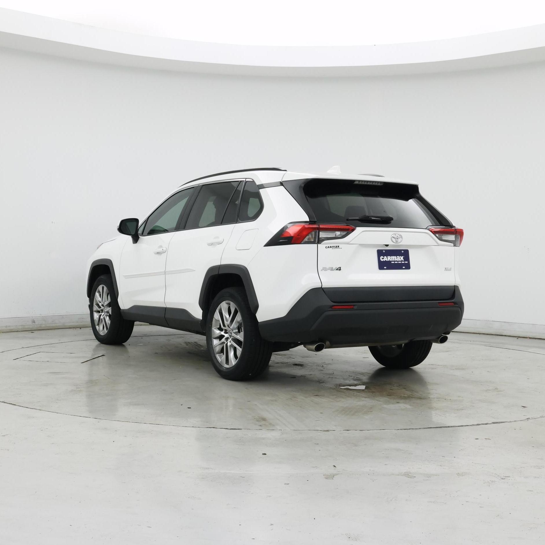 Thumbnail: 2020 Toyota RAV4 - 2
