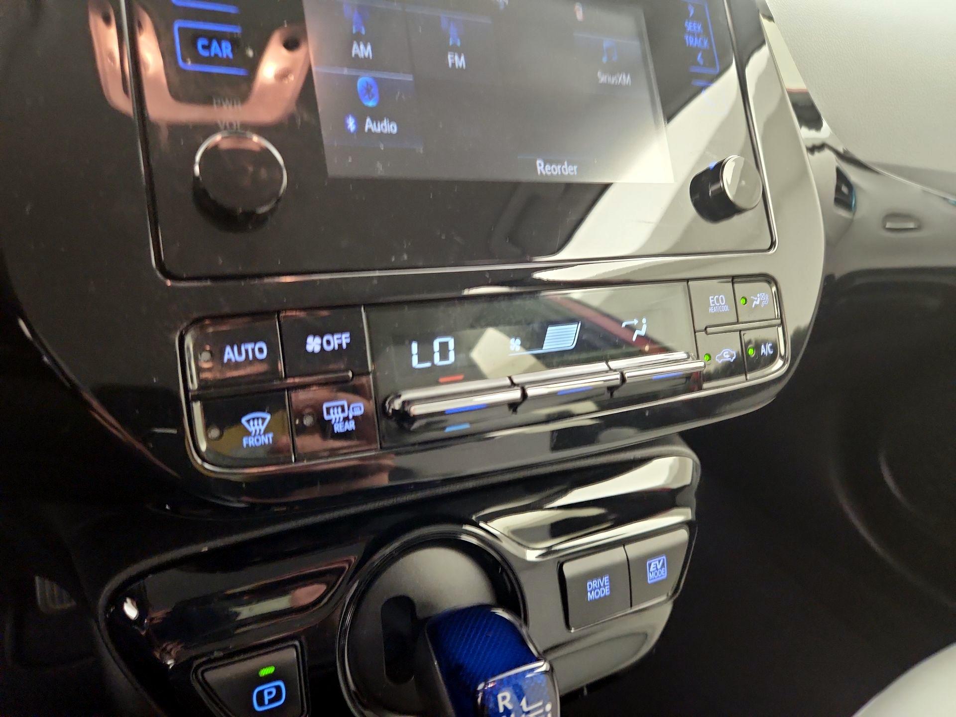 Thumbnail: 2019 Toyota Prius - 16