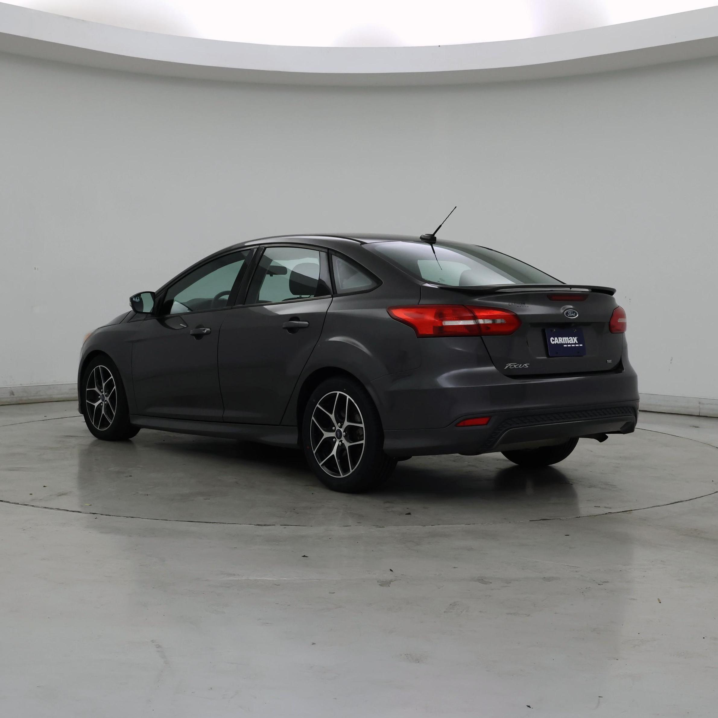 Thumbnail: 2016 Ford Focus - 2
