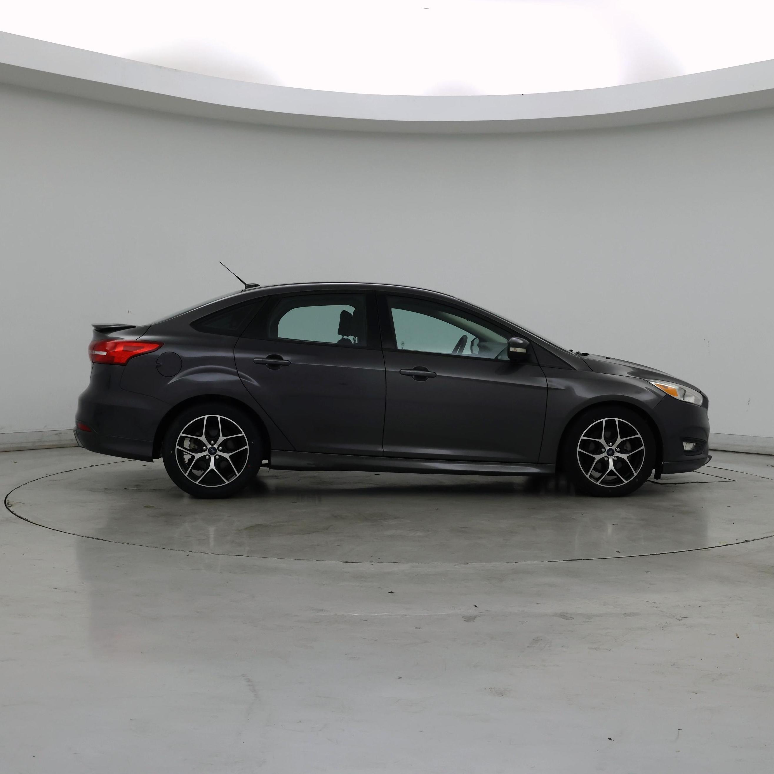 Thumbnail: 2016 Ford Focus - 7