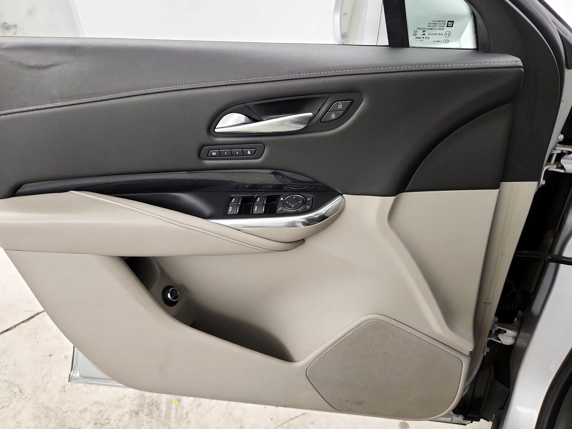 Thumbnail: 2019 Cadillac XT4 - 12