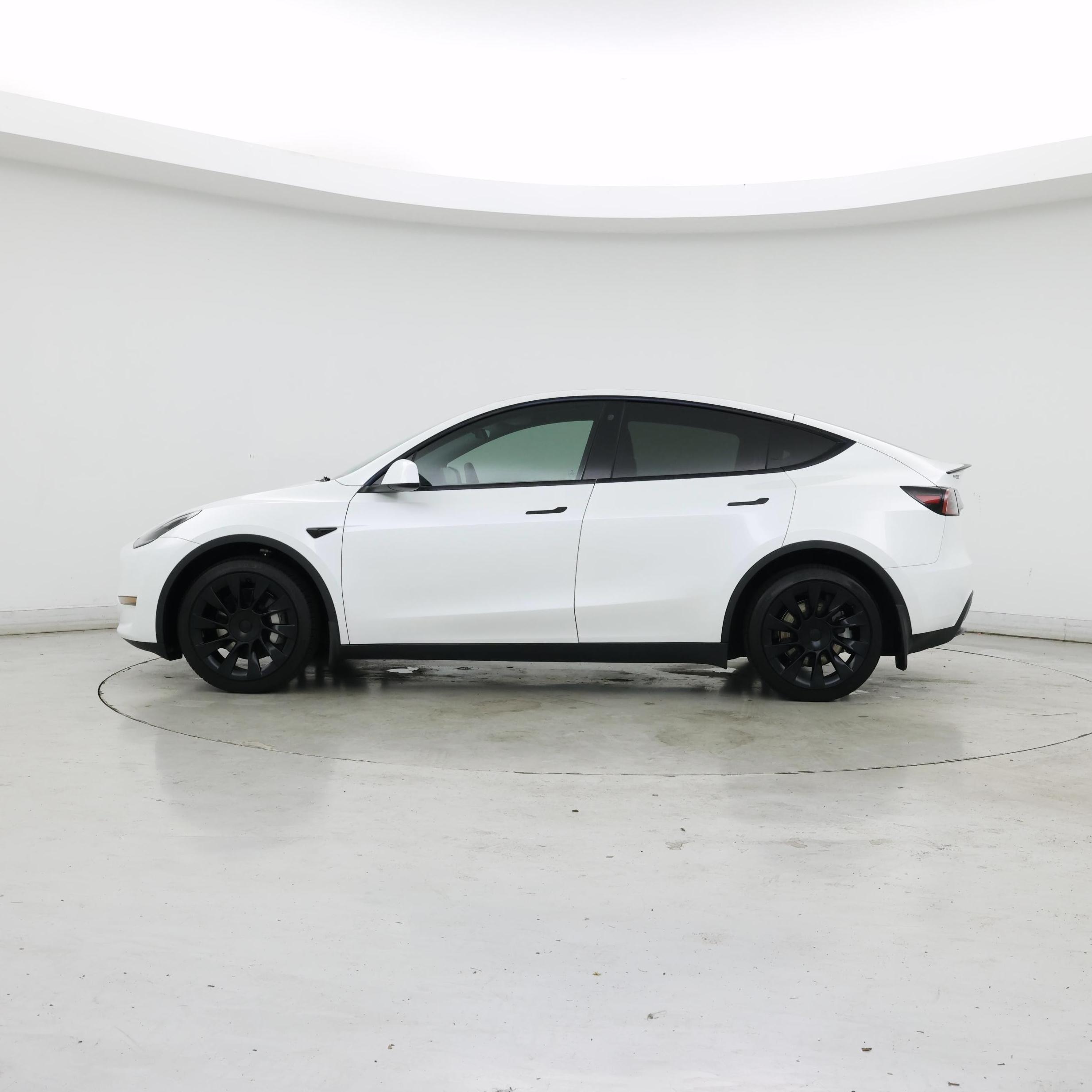 Thumbnail: 2023 Tesla Model Y - 3