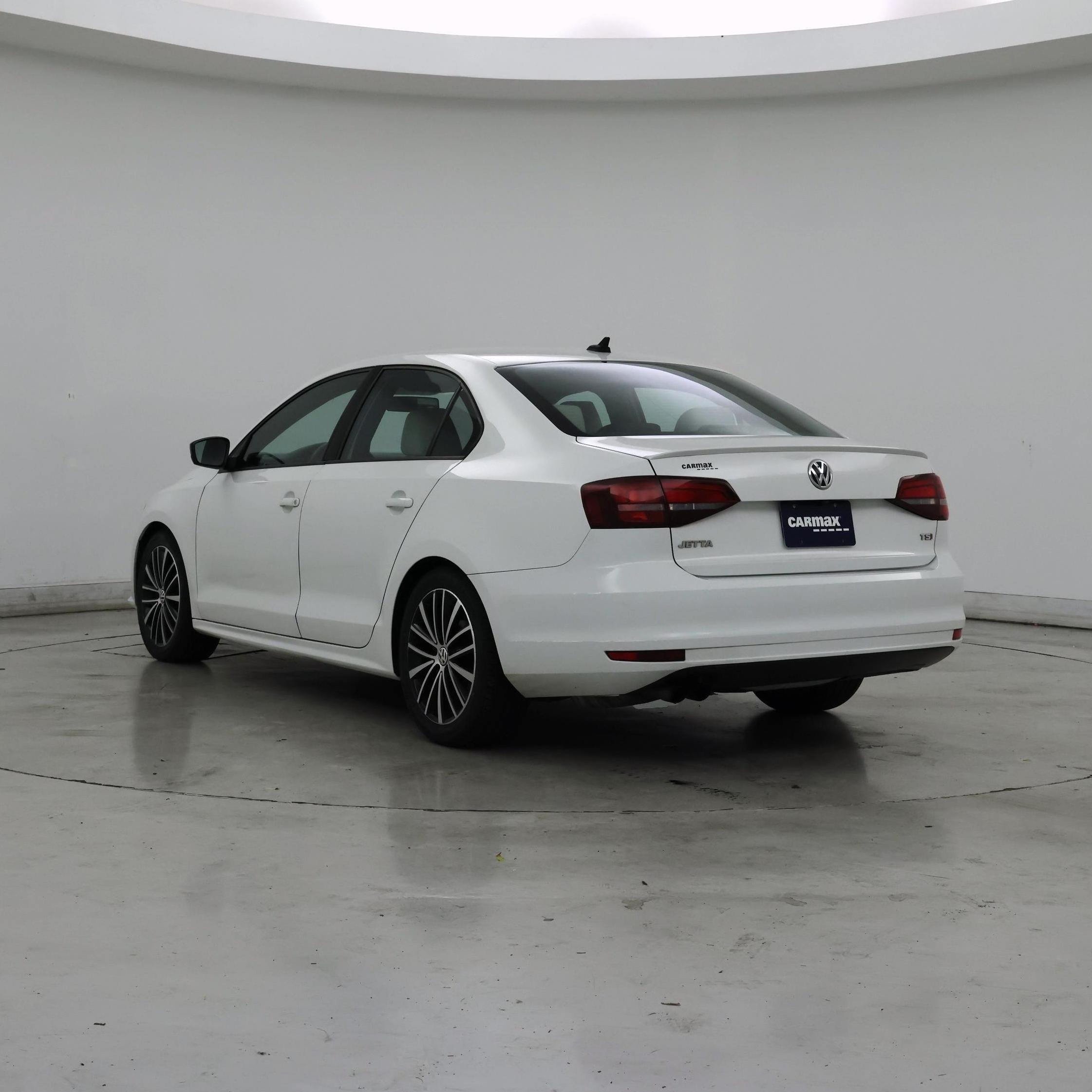 Thumbnail: 2016 Volkswagen Jetta - 2
