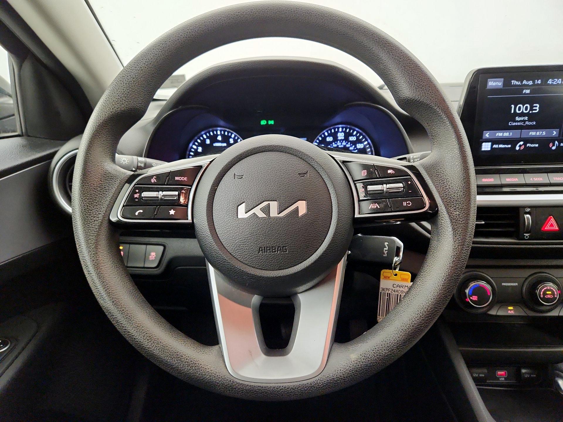 Thumbnail: 2022 Kia Forte - 10