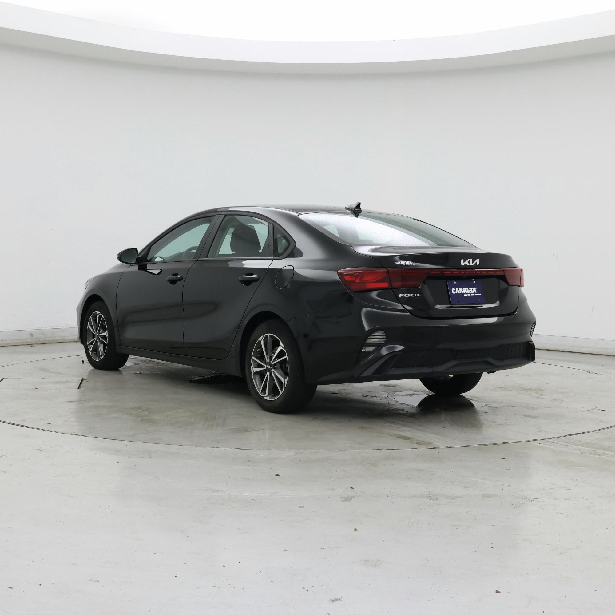 Thumbnail: 2022 Kia Forte - 2