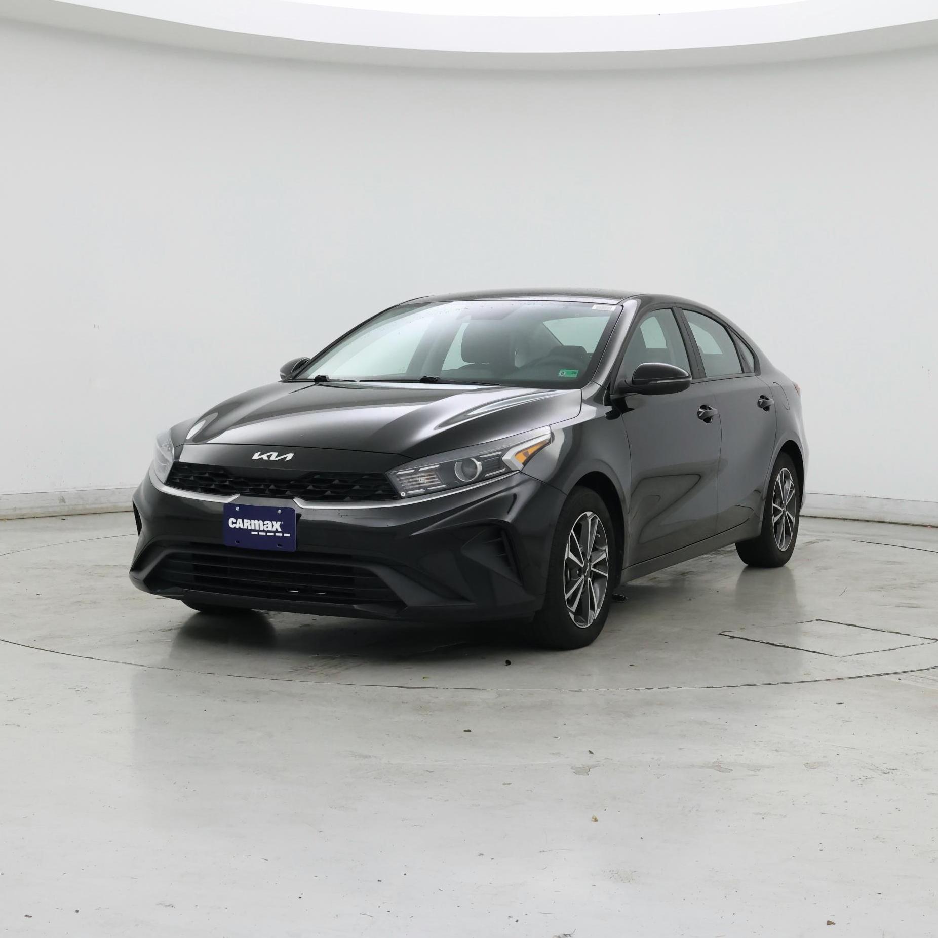 Thumbnail: 2022 Kia Forte - 4