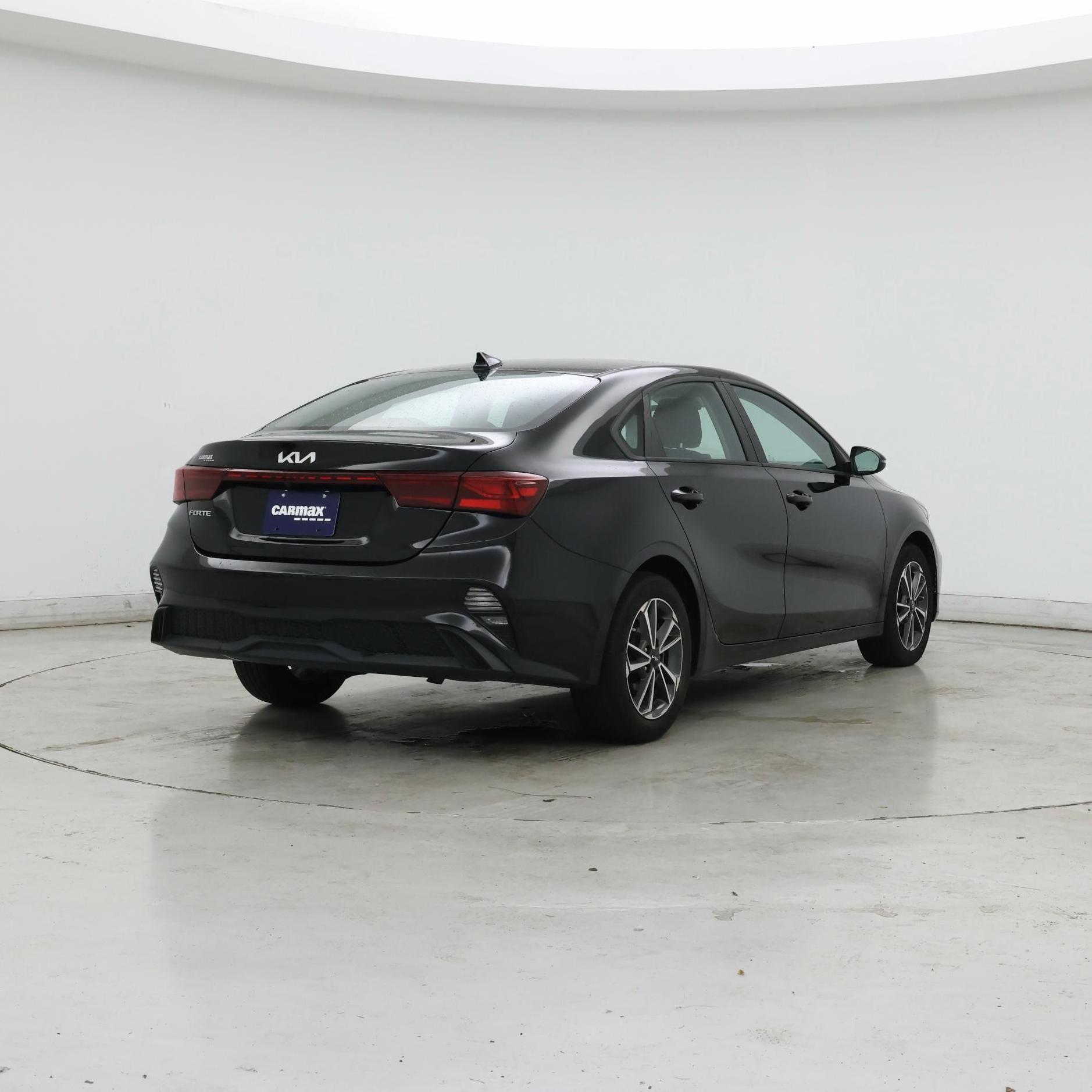 Thumbnail: 2022 Kia Forte - 8