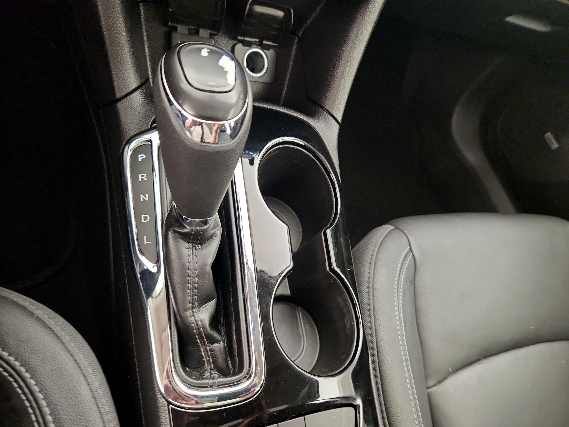 Thumbnail: 2018 Chevrolet Cruze - 18