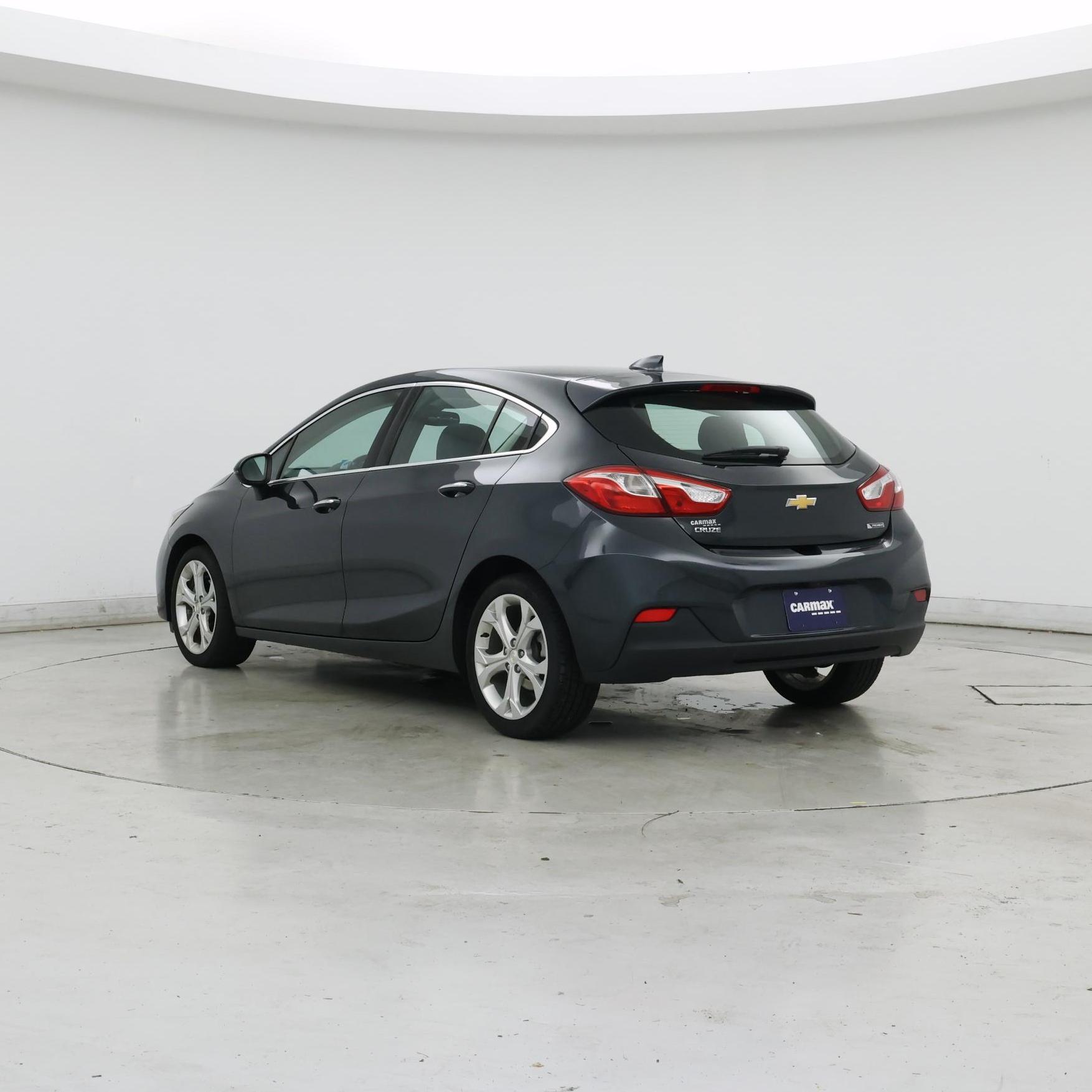 Thumbnail: 2018 Chevrolet Cruze - 2