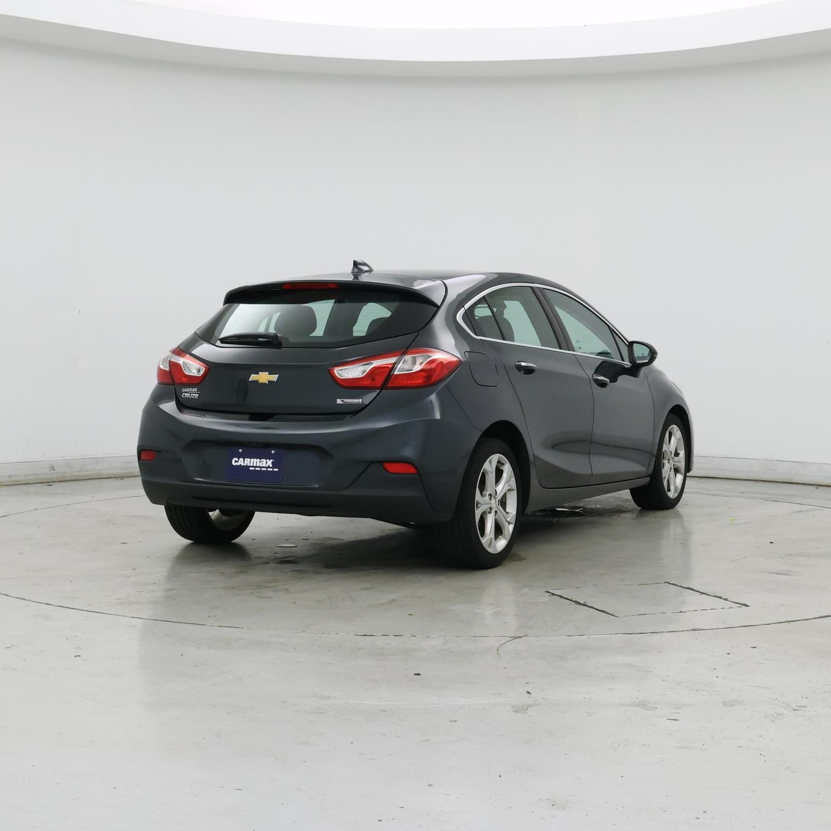 Thumbnail: 2018 Chevrolet Cruze - 8